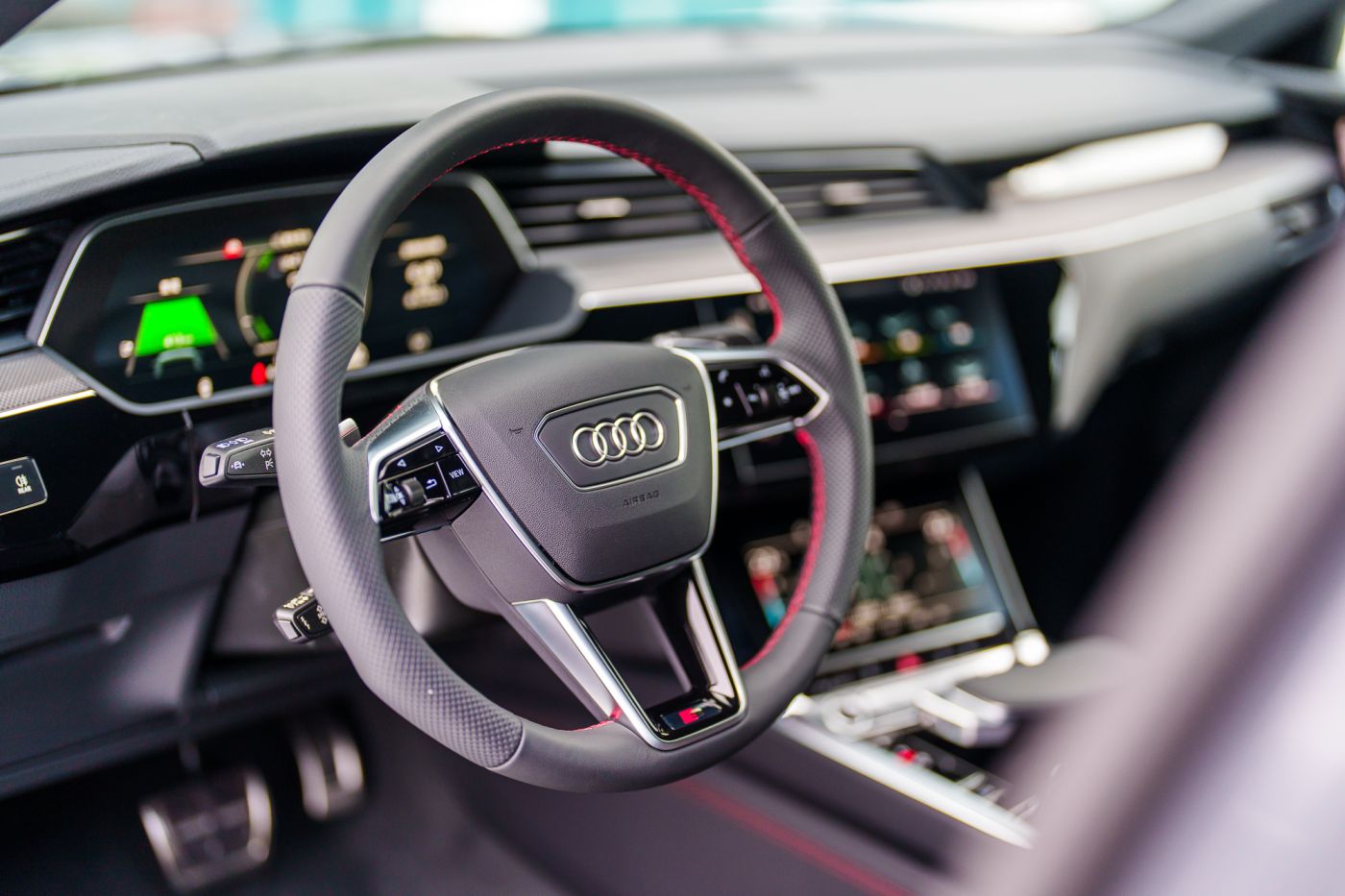 2023 Sep_ 圖3_Audi Q8 e-tron 上市發表會